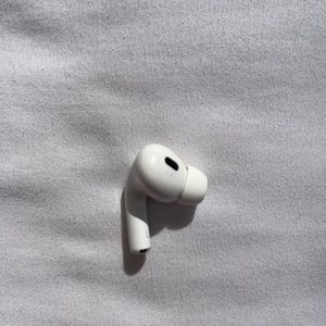 Single Apple AirPods Pro (2nd generation) replacement pod (Left)
